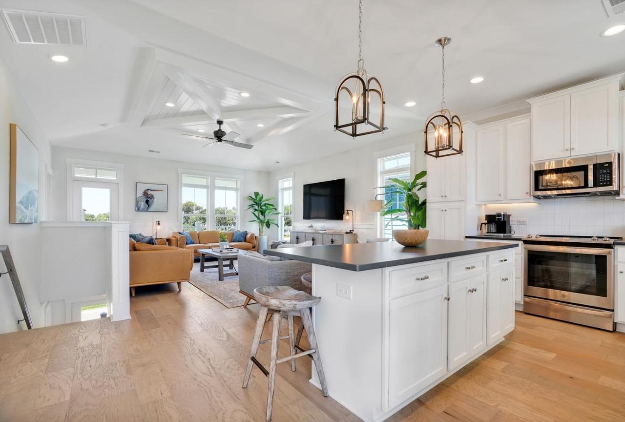 Seas The Day Villa Oak Island Luaran gambar